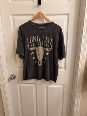 Lotus Fashion Long Live Western Bull Skull Graphic T-Shirt Size L